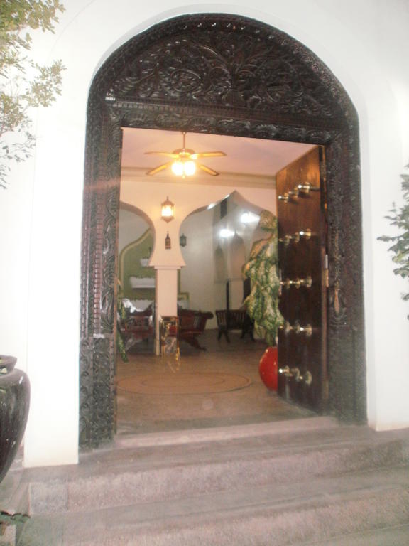 Asmini Palace Hotel Zanzibar Exterior photo