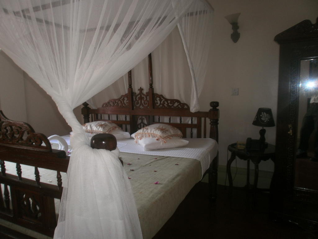 Asmini Palace Hotel Zanzibar Exterior photo